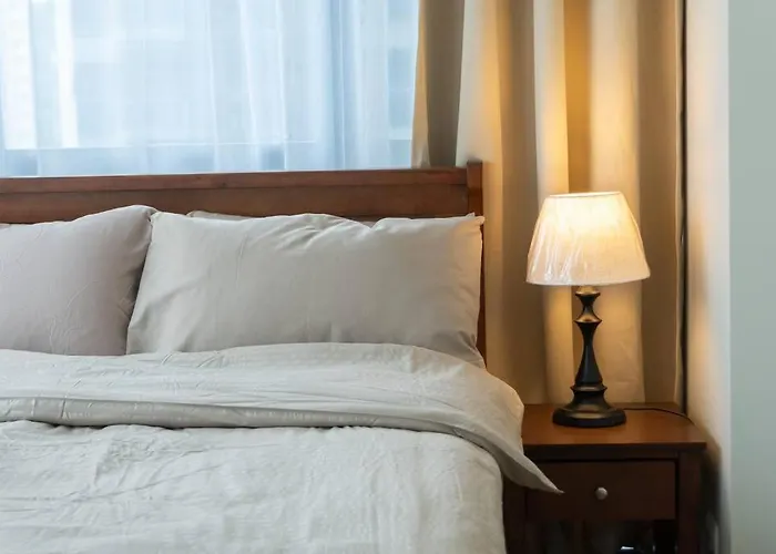 A2j Luxury Uptown 3br Near Uptown Mall Apartment Manila