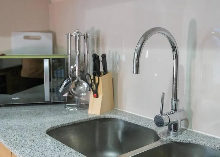 A2j Luxury Uptown 3br Near Uptown Mall Apartment *