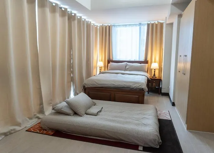 A2j Luxury Uptown 3br Near Uptown Mall *