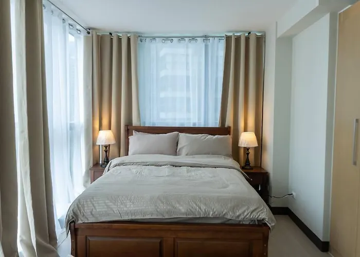 A2j Luxury Uptown 3br Near Uptown Mall Apartment *