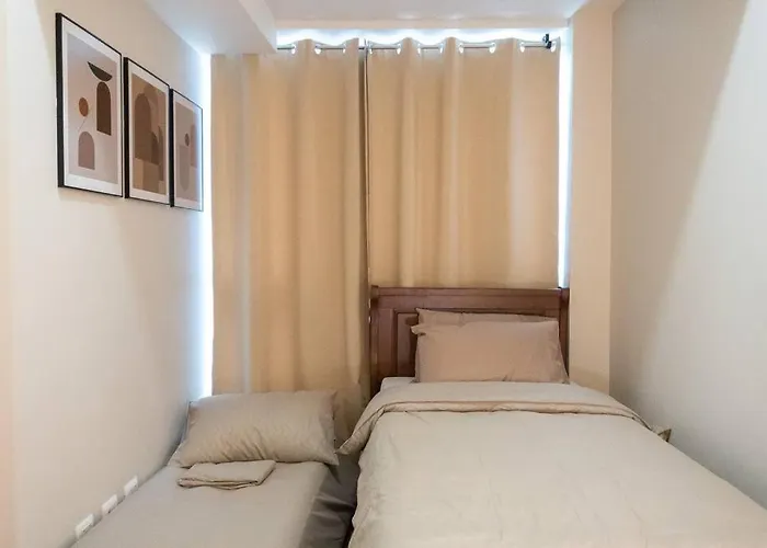 A2j Luxury Uptown 3br Near Uptown Mall Apartment Manila
