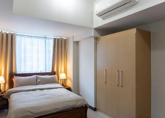 A2j Luxury Uptown 3br Near Uptown Mall *