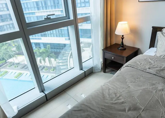A2j Luxury Uptown 3br Near Uptown Mall *