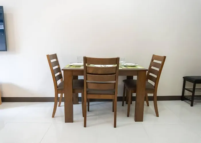 A2j Luxury Uptown 3br Near Uptown Mall Apartment *